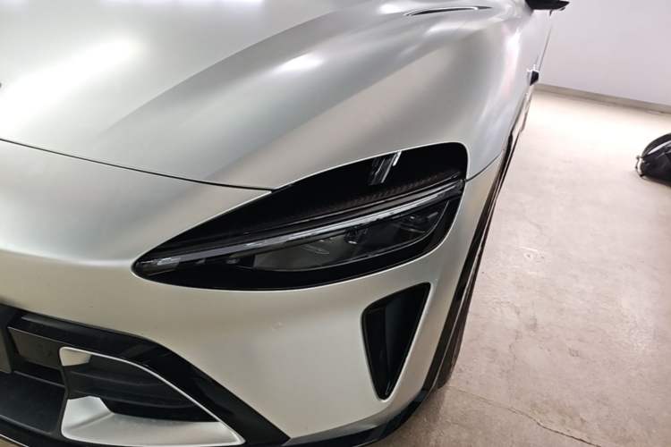 Used Xiaomi Auto YU7 2025 Ultra-Long Range All-Wheel Drive Pro Version Left Front Headlight