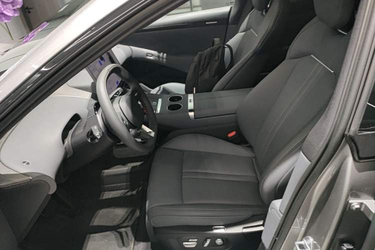 Used Xiaomi Auto YU7 2025 Ultra-Long Range Rear-Wheel Drive Version Left Front Seat