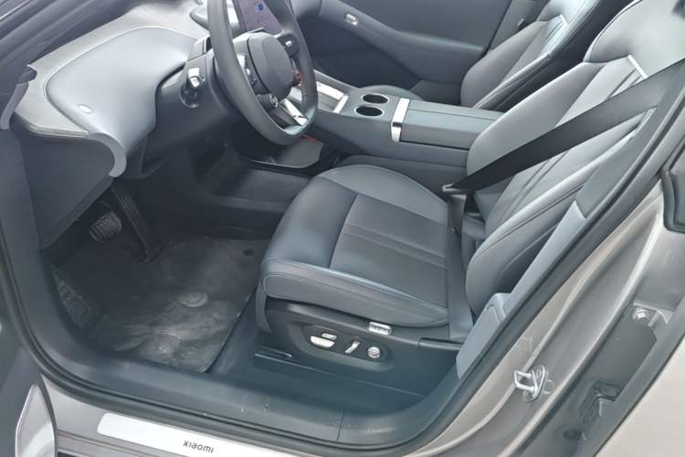 Used Xiaomi Auto YU7 2025 Ultra-Long Range Rear-Wheel Drive Version Left Front Seat