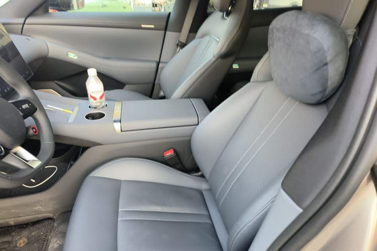 Used Xiaomi Auto YU7 2025 Ultra-Long Range Rear-Wheel Drive Version Left Front Seat