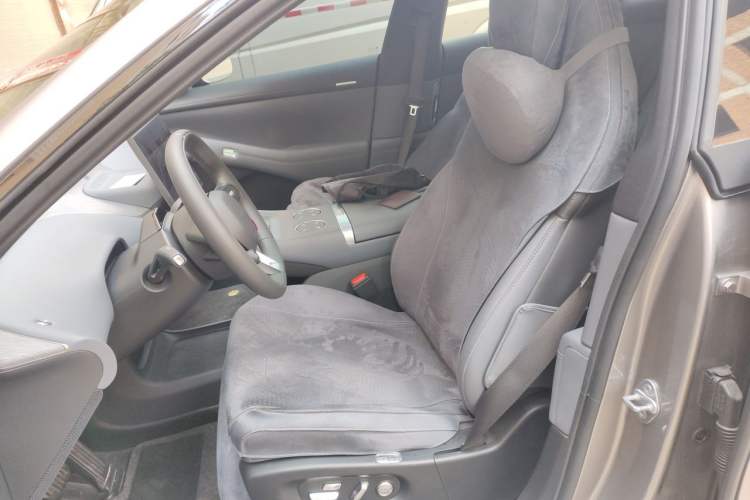 Used Xiaomi Auto YU7 2025 Ultra-Long Range Rear-Wheel Drive Version Left Front Seat