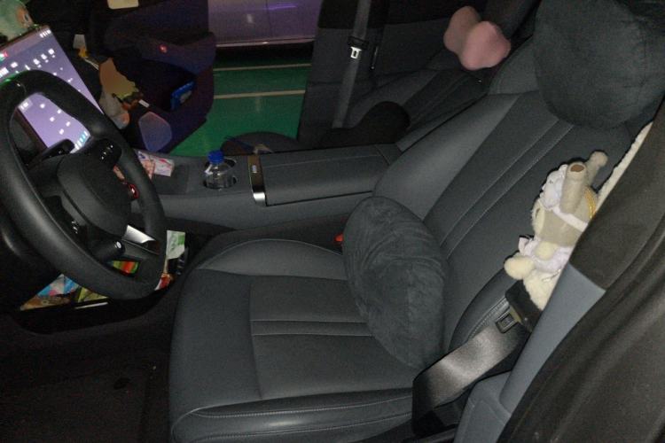 Used Xiaomi Auto YU7 2025 Ultra-Long Range High-Performance All-Wheel-Drive Max Edition Left Front Seat