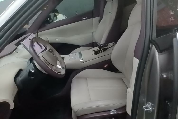 Used Xiaomi Auto YU7 2025 Ultra-Long Range All-Wheel Drive Pro Version Left Front Seat
