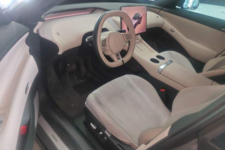 Used Xiaomi Auto YU7 2025 Ultra-Long Range Rear-Wheel Drive Version Left Front Seat