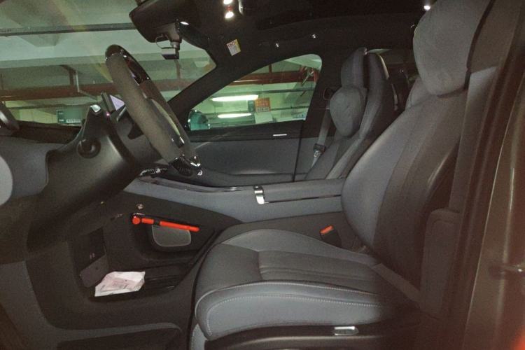 Used Xiaomi Auto YU7 2025 Ultra-Long Range High-Performance All-Wheel-Drive Max Edition Left Front Seat