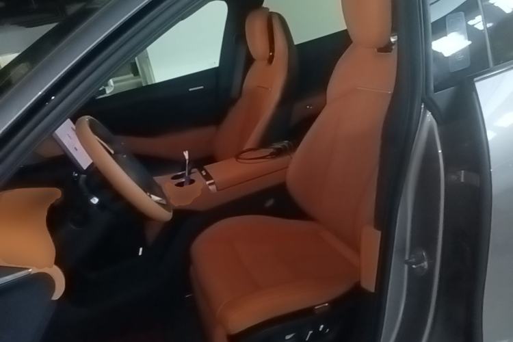 Used Xiaomi Auto YU7 2025 Ultra-Long Range Rear-Wheel Drive Version Left Front Seat