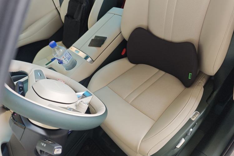 Used Xiaomi Auto YU7 2025 Ultra-Long Range High-Performance All-Wheel-Drive Max Edition Left Front Seat