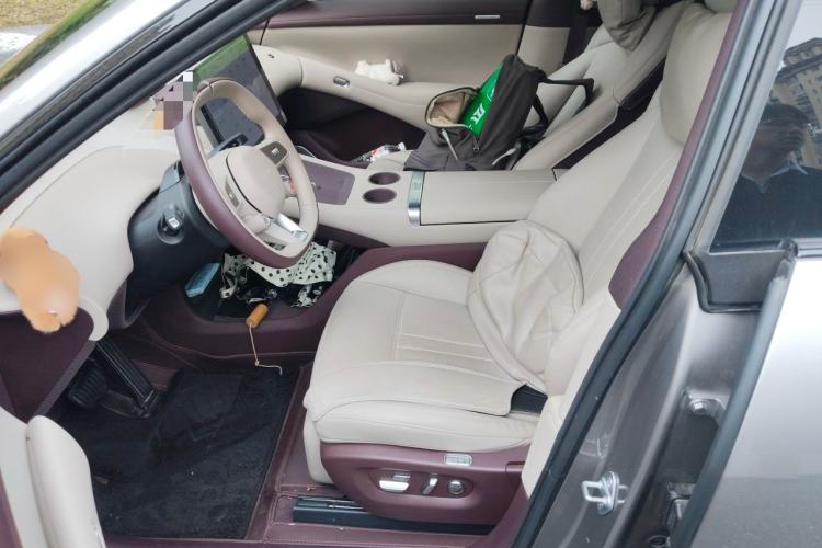Used Xiaomi Auto YU7 2025 Ultra-Long Range Rear-Wheel Drive Version Left Front Seat