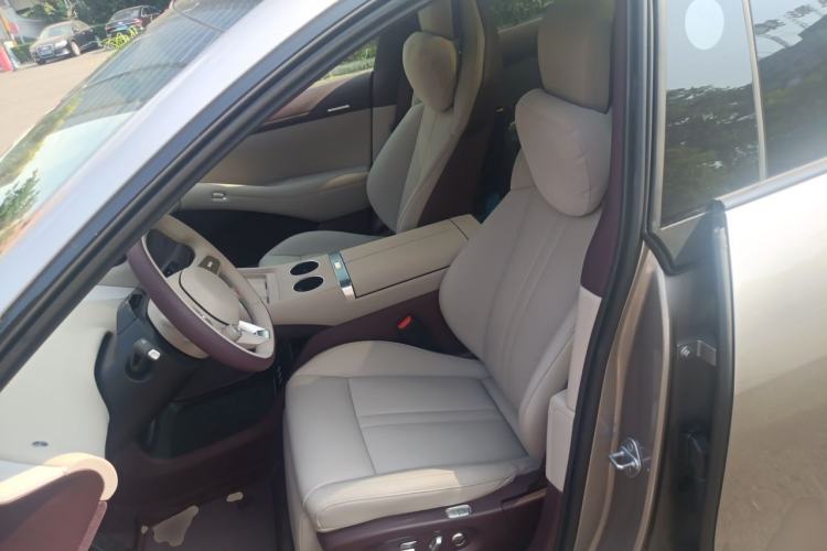 Used Xiaomi Auto YU7 2025 Ultra-Long Range Rear-Wheel Drive Version Left Front Seat