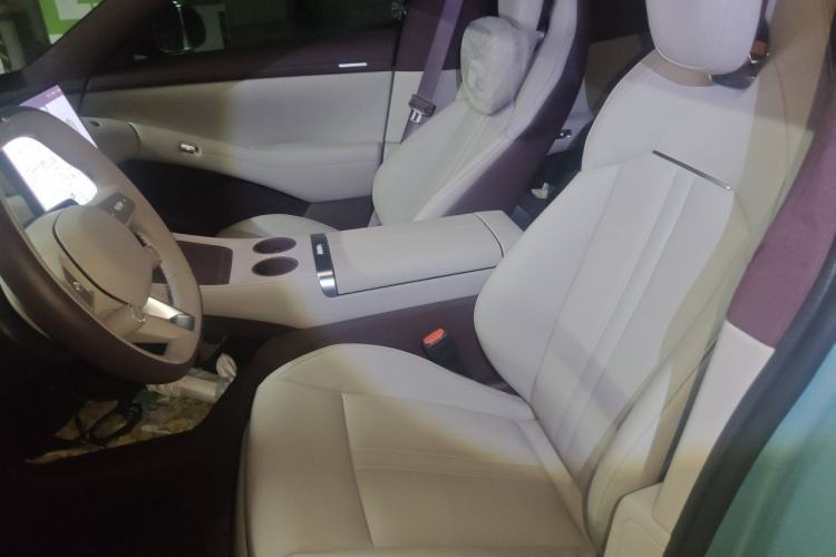 Used Xiaomi Auto YU7 2025 Ultra-Long Range High-Performance All-Wheel-Drive Max Edition Left Front Seat