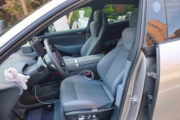 Used Xiaomi Auto YU7 2025 Ultra-Long Range Rear-Wheel Drive Version Left Front Seat