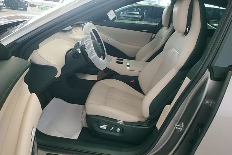 Used Xiaomi Auto YU7 2025 Ultra-Long Range High-Performance All-Wheel-Drive Max Edition Left Front Seat