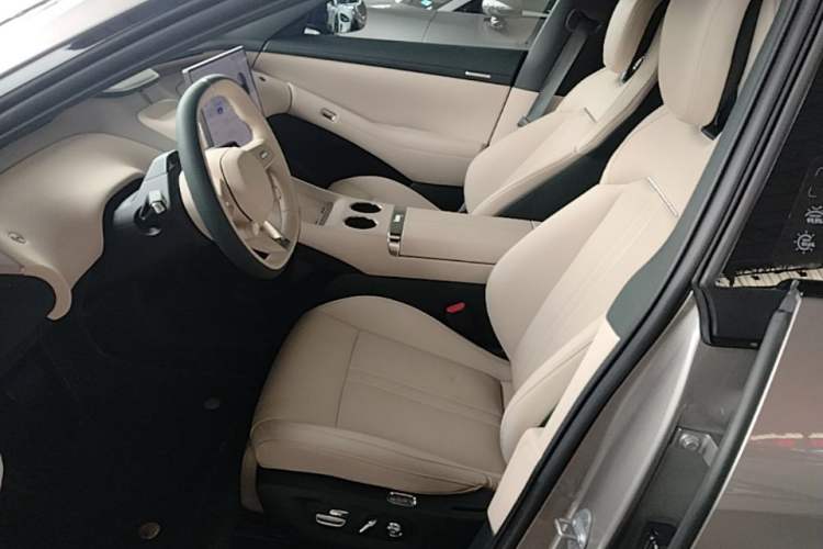 Used Xiaomi Auto YU7 2025 Ultra-Long Range All-Wheel Drive Pro Version Left Front Seat