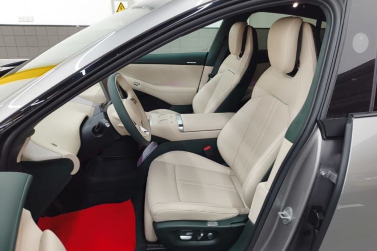 Used Xiaomi Auto YU7 2025 Ultra-Long Range High-Performance All-Wheel-Drive Max Edition Left Front Seat