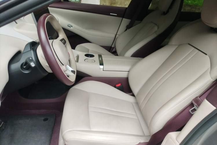 Used Xiaomi Auto YU7 2025 Ultra-Long Range All-Wheel Drive Pro Version Left Front Seat