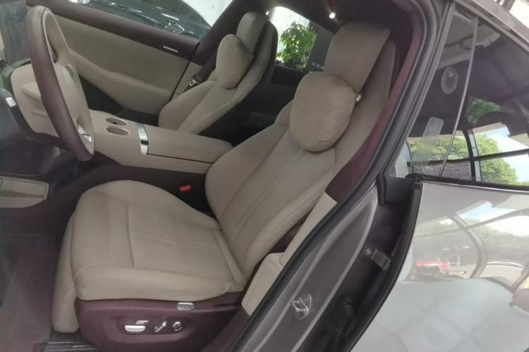 Used Xiaomi Auto YU7 2025 Ultra-Long Range High-Performance All-Wheel-Drive Max Edition Left Front Seat