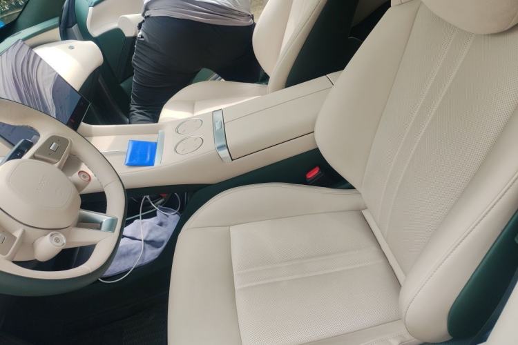 Used Xiaomi Auto YU7 2025 Ultra-Long Range Rear-Wheel Drive Version Left Front Seat