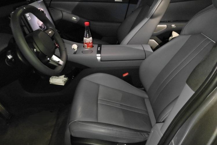 Used Xiaomi Auto YU7 2025 Ultra-Long Range High-Performance All-Wheel-Drive Max Edition Left Front Seat