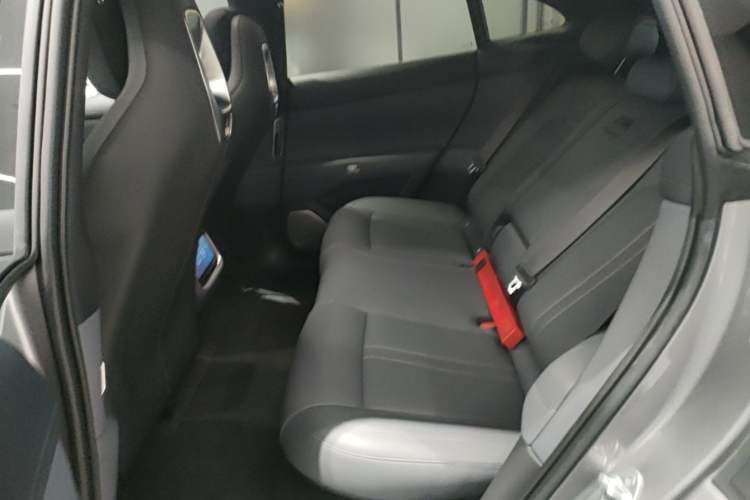 Used Xiaomi Auto YU7 2025 Ultra-Long Range Rear-Wheel Drive Version Left Rear Seat