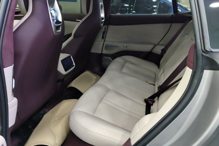 Used Xiaomi Auto YU7 2025 Ultra-Long Range High-Performance All-Wheel-Drive Max Edition Left Rear Seat