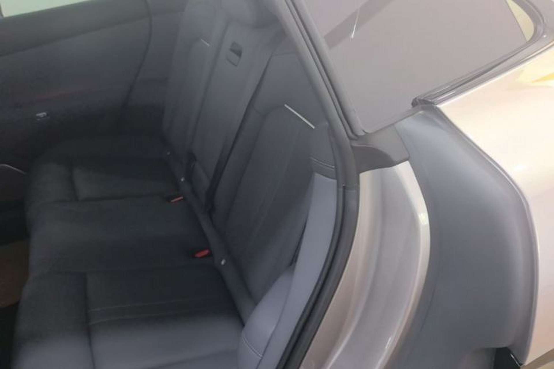 Used Xiaomi Auto YU7 2025 Ultra-Long Range Rear-Wheel Drive Version Left Rear Seat