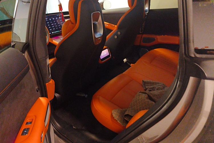 Used Xiaomi Auto YU7 2025 Ultra-Long Range All-Wheel Drive Pro Version Left Rear Seat