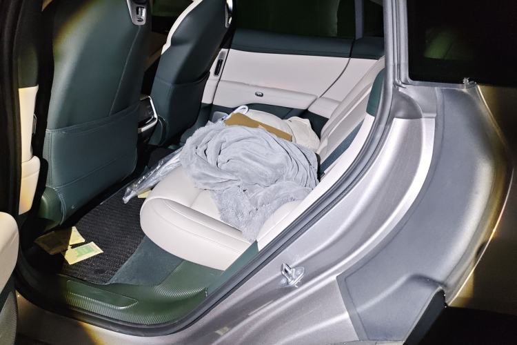 Used Xiaomi Auto YU7 2025 Ultra-Long Range All-Wheel Drive Pro Version
