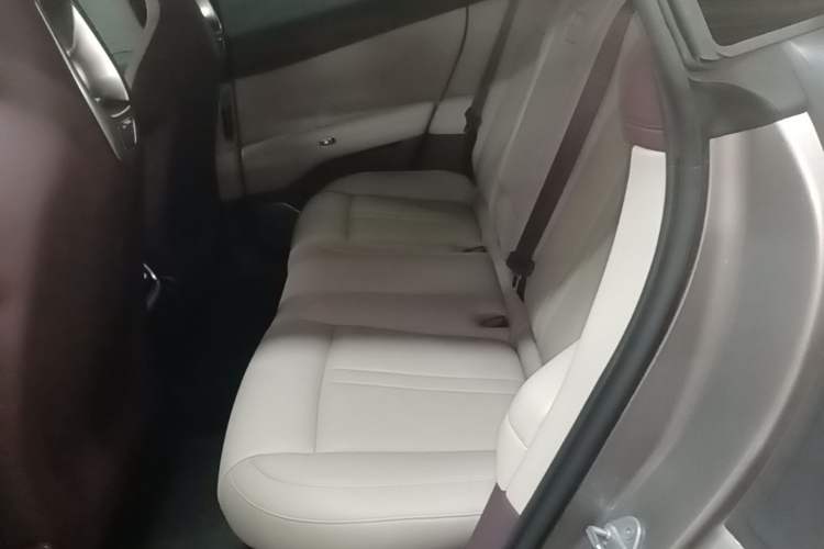 Used Xiaomi Auto YU7 2025 Ultra-Long Range All-Wheel Drive Pro Version Left Rear Seat