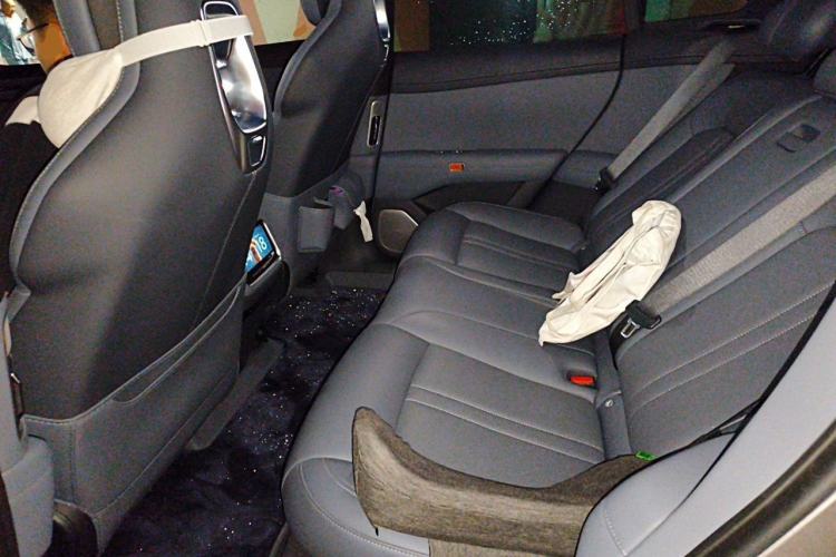 Used Xiaomi Auto YU7 2025 Ultra-Long Range Rear-Wheel Drive Version Left Rear Seat