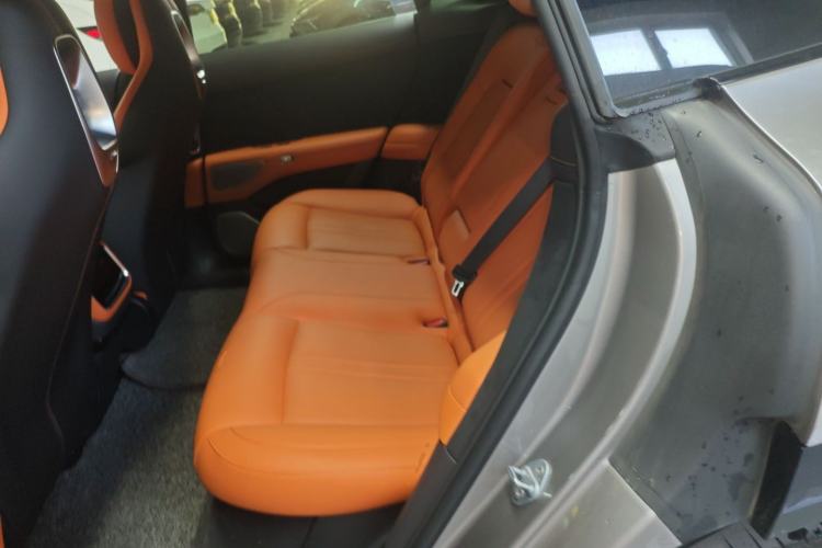 Used Xiaomi Auto YU7 2025 Ultra-Long Range High-Performance All-Wheel-Drive Max Edition Left Rear Seat
