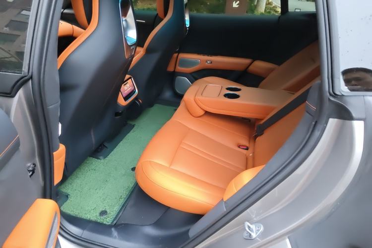 Used Xiaomi Auto YU7 2025 Ultra-Long Range High-Performance All-Wheel-Drive Max Edition Left Rear Seat
