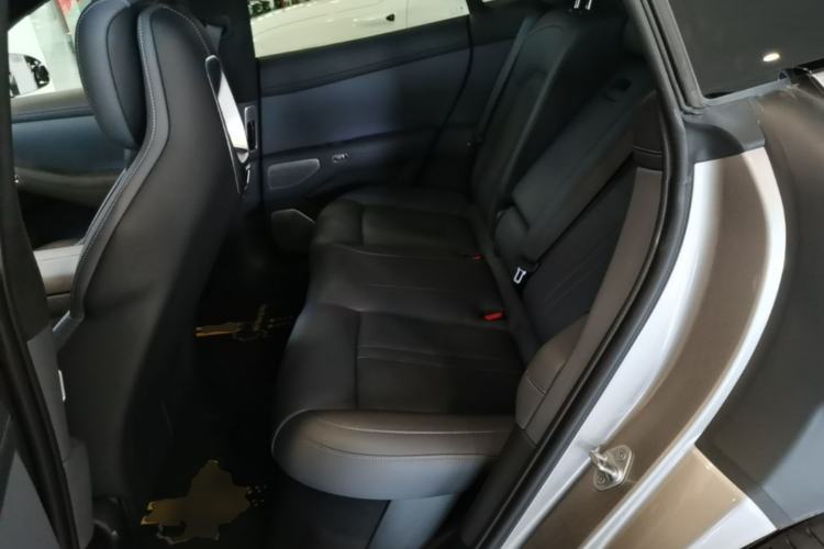 Used Xiaomi Auto YU7 2025 Ultra-Long Range High-Performance All-Wheel-Drive Max Edition Left Rear Seat