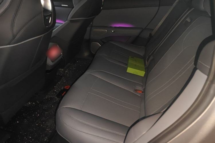 Used Xiaomi Auto YU7 2025 Ultra-Long Range Rear-Wheel Drive Version Left Rear Seat