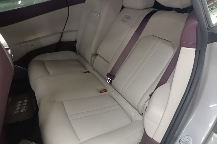 Used Xiaomi Auto YU7 2025 Ultra-Long Range Rear-Wheel Drive Version Left Rear Seat