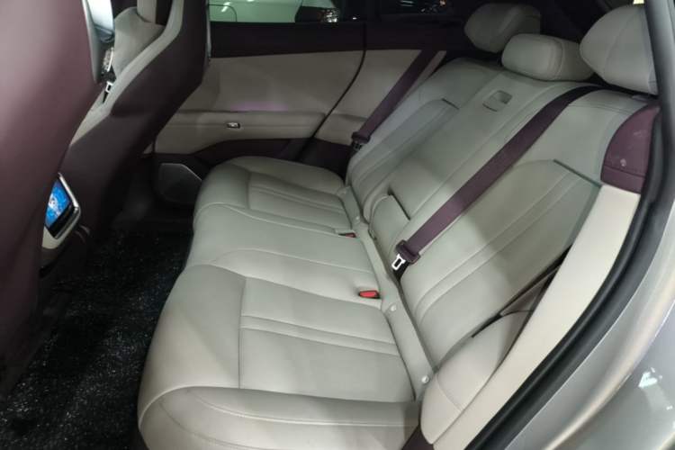 Used Xiaomi Auto YU7 2025 Ultra-Long Range Rear-Wheel Drive Version Left Rear Seat