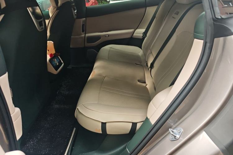 Used Xiaomi Auto YU7 2025 Ultra-Long Range All-Wheel Drive Pro Version Left Rear Seat