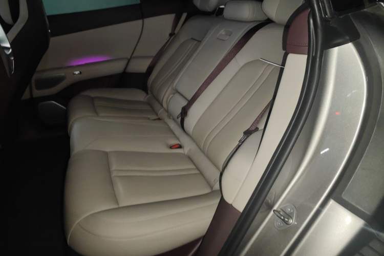 Used Xiaomi Auto YU7 2025 Ultra-Long Range High-Performance All-Wheel-Drive Max Edition Left Rear Seat
