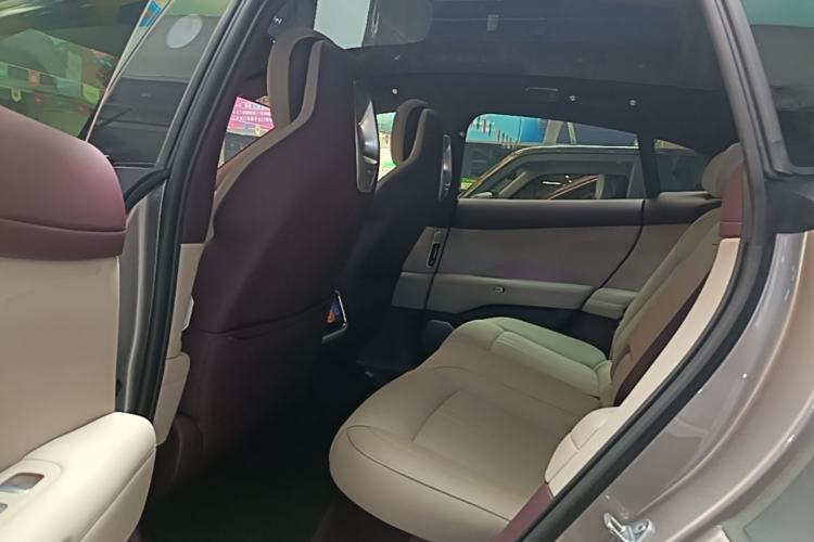 Used Xiaomi Auto YU7 2025 Ultra-Long Range Rear-Wheel Drive Version Left Rear Seat