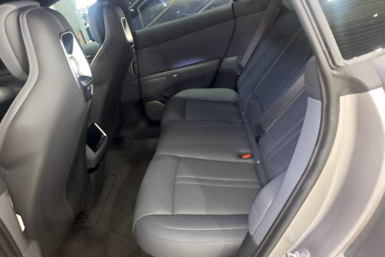 Used Xiaomi Auto YU7 2025 Ultra-Long Range High-Performance All-Wheel-Drive Max Edition Left Rear Seat