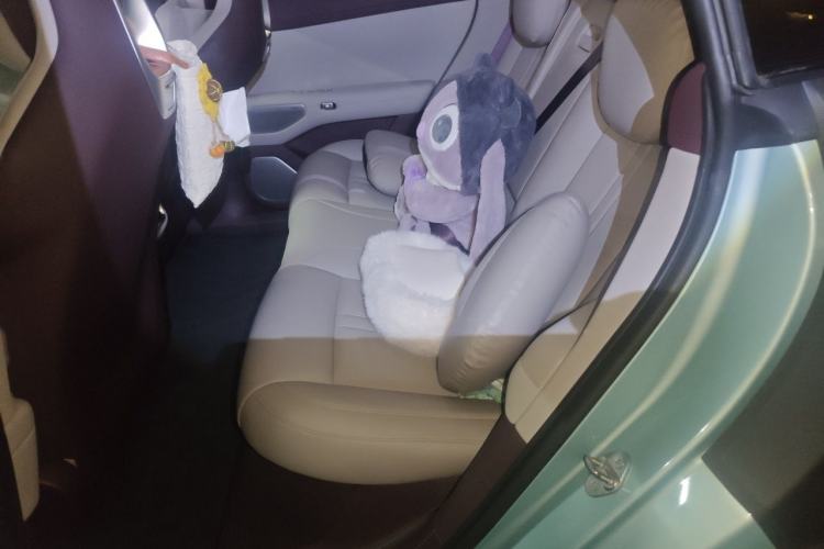 Used Xiaomi Auto YU7 2025 Ultra-Long Range High-Performance All-Wheel-Drive Max Edition Left Rear Seat