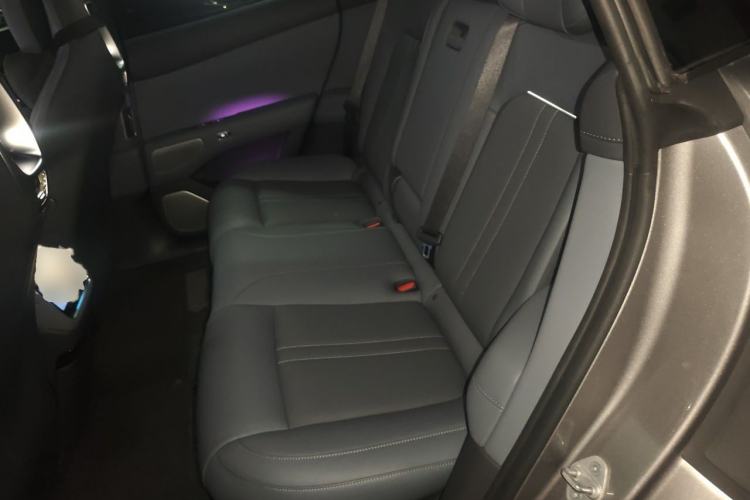 Used Xiaomi Auto YU7 2025 Ultra-Long Range High-Performance All-Wheel-Drive Max Edition Left Rear Seat
