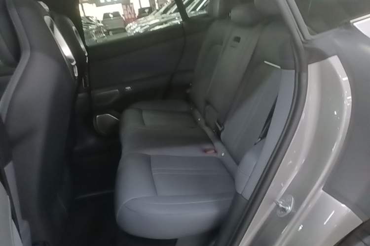 Used Xiaomi Auto YU7 2025 Ultra-Long Range All-Wheel Drive Pro Version Left Rear Seat