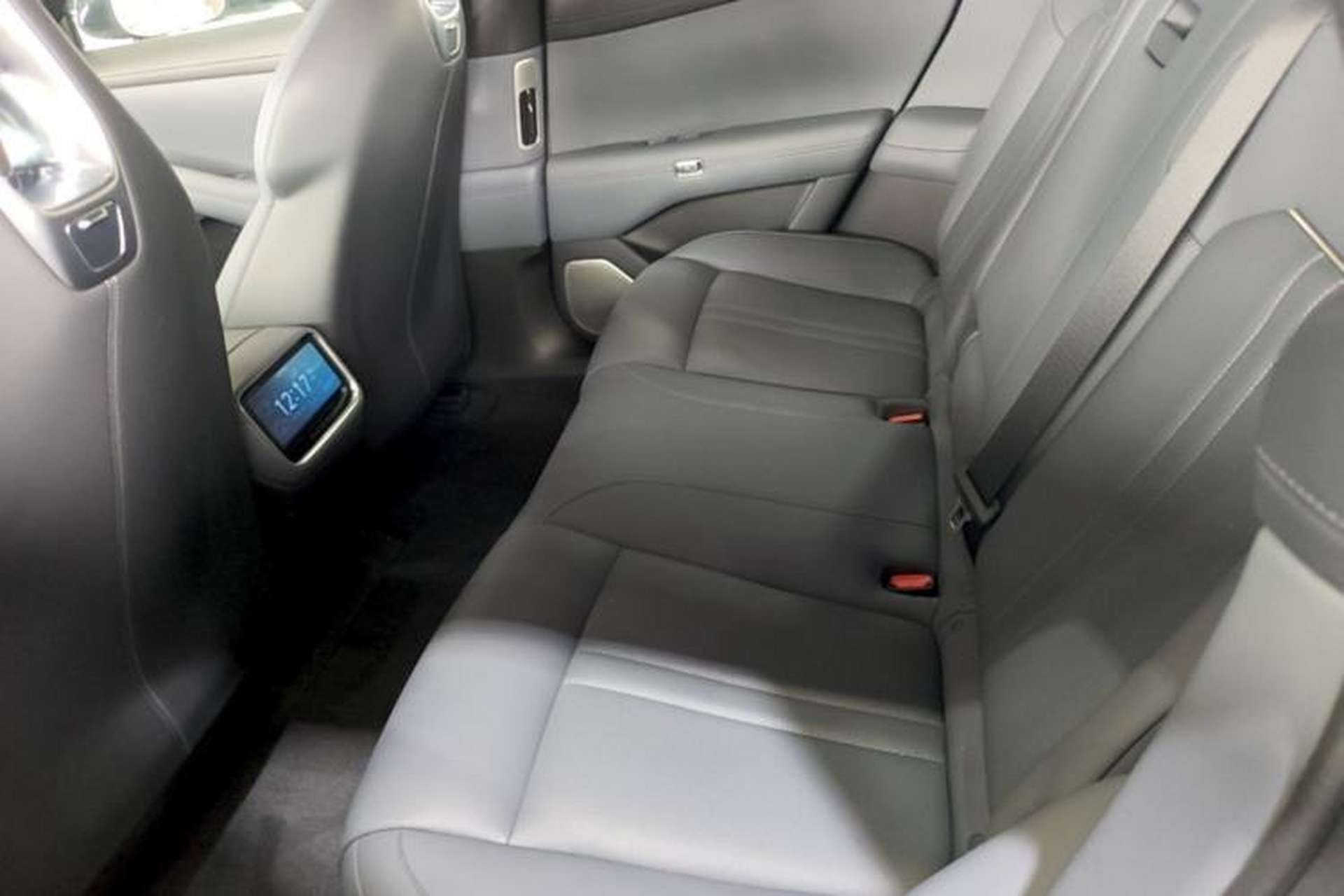 Used Xiaomi Auto YU7 2025 Ultra-Long Range Rear-Wheel Drive Version Left Rear Seat