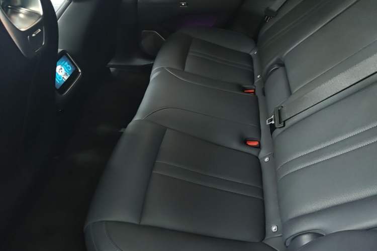 Used Xiaomi Auto YU7 2025 Ultra-Long Range Rear-Wheel Drive Version Left Rear Seat