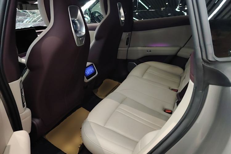 Used Xiaomi Auto YU7 2025 Ultra-Long Range Rear-Wheel Drive Version Left Rear Seat