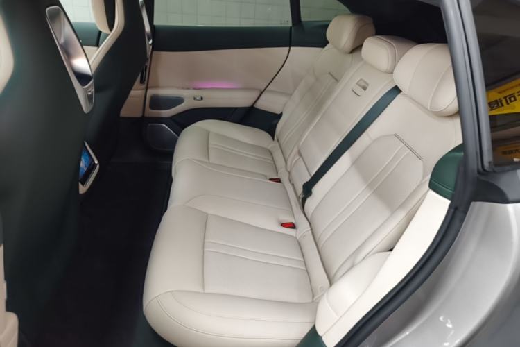Used Xiaomi Auto YU7 2025 Ultra-Long Range High-Performance All-Wheel-Drive Max Edition Left Rear Seat