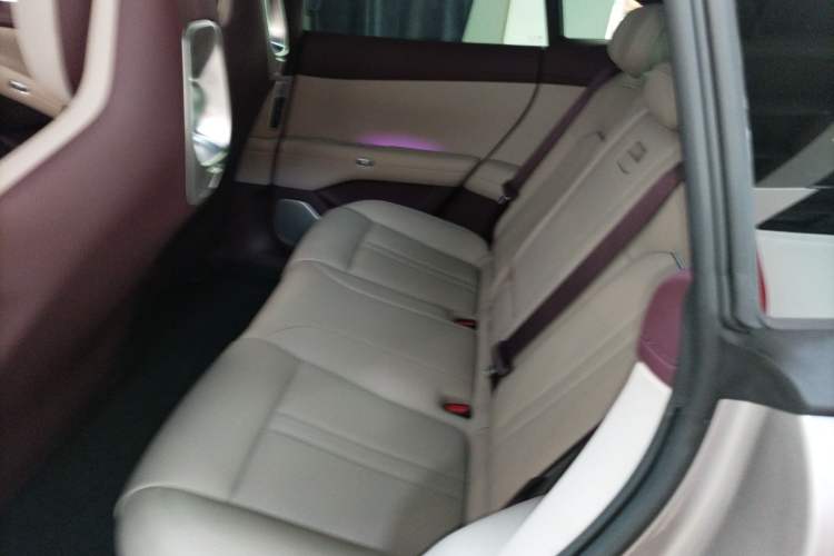 Used Xiaomi Auto YU7 2025 Ultra-Long Range All-Wheel Drive Pro Version Left Rear Seat