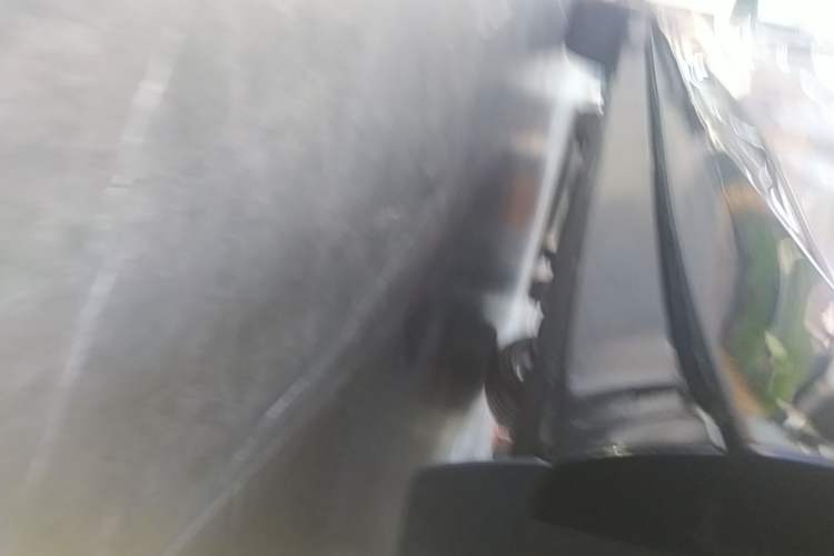 Used Xiaomi Auto YU7 2025 Ultra-Long Range Rear-Wheel Drive Version Left Side Sill