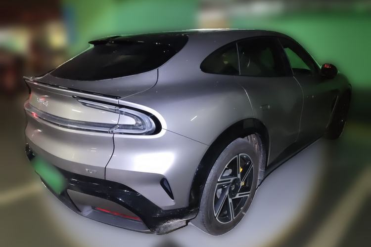 Used Xiaomi Auto YU7 2025 Ultra-Long Range All-Wheel Drive Pro Version
