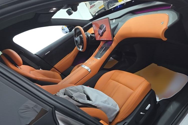 Used Xiaomi Auto YU7 2025 Ultra-Long Range Rear-Wheel Drive Version Right Front Seat